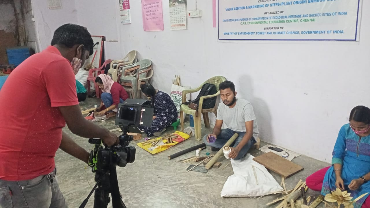 Video documentation of the trainees involved in bamboo craft